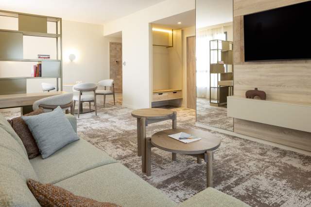 Parkest Hôtel &amp; Spa Genas Lyon