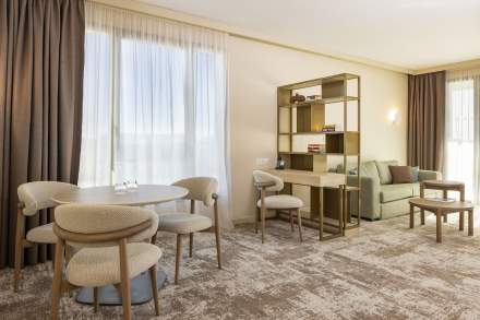 Junior Suite Parkest Hôtel & Spa · Hôtel 4 étoiles Genas, Lyon