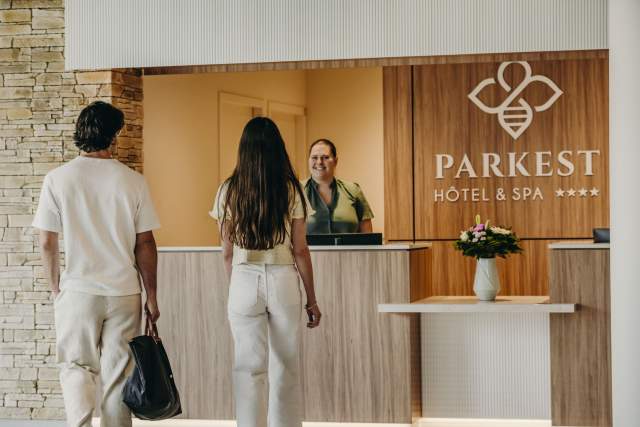 Parkest Hôtel Spa Genas Lyon
